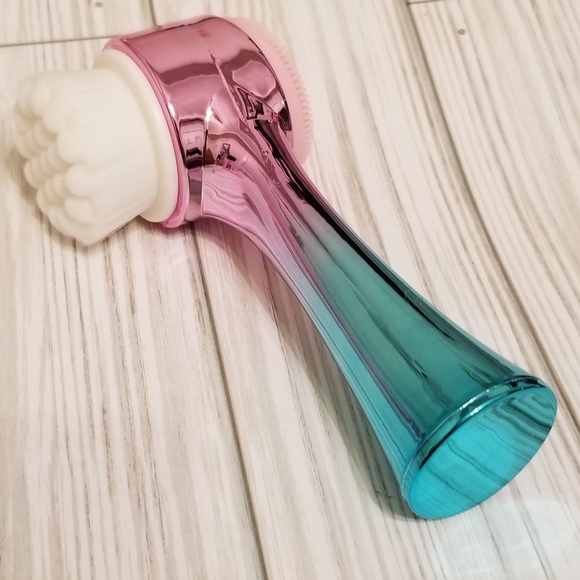 Facial Brush Mermaide Color New - Picture 2 of 10